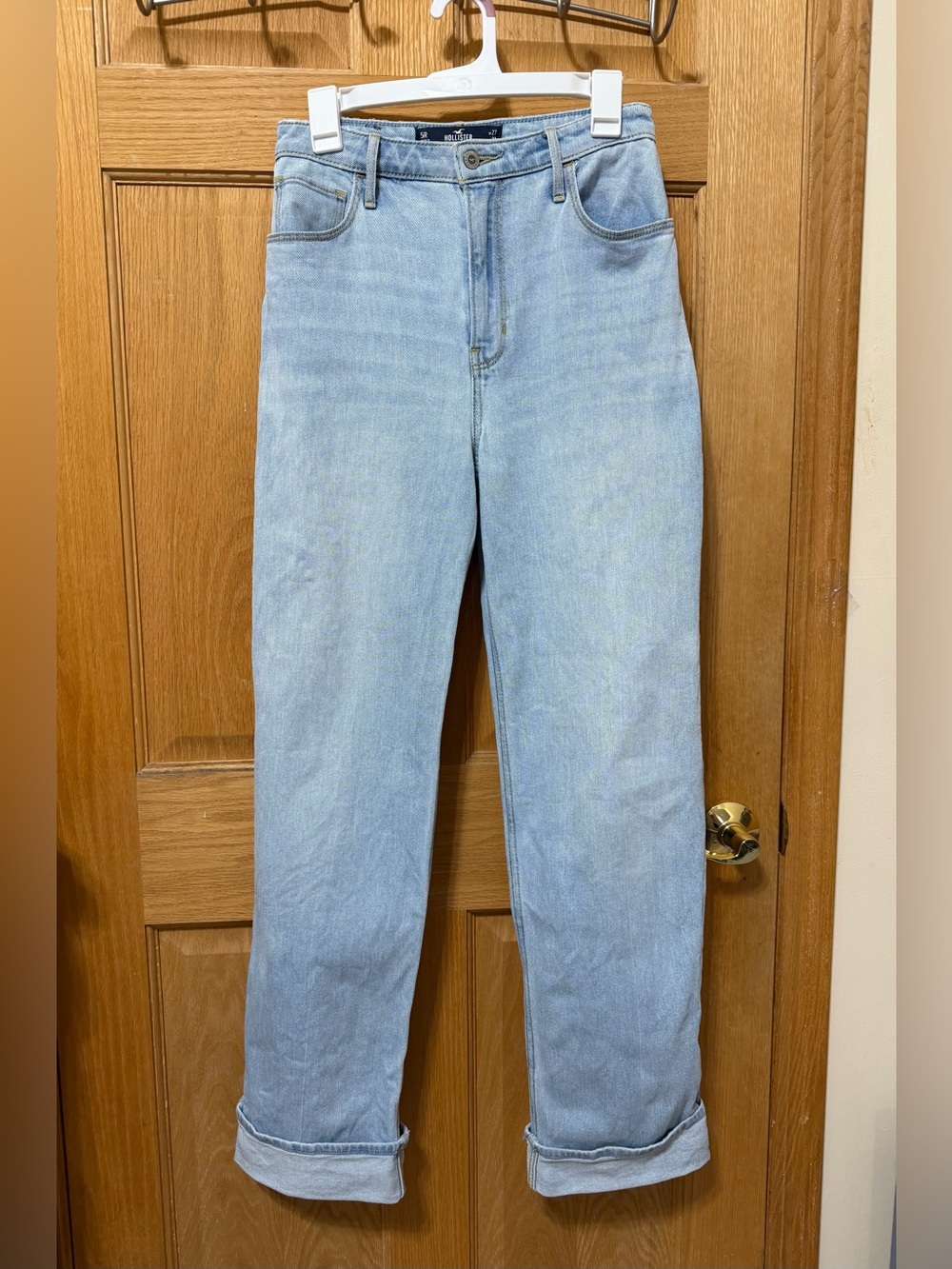Hollister Ultra High-Rise Dad Jean in Blue Waist 27
